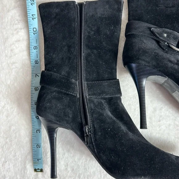 Bella Gioia Black Faux Suede Stiletto Heeled 4”Pointed Toe Zipper Boots Size 7.5 - Picture 5 of 11
